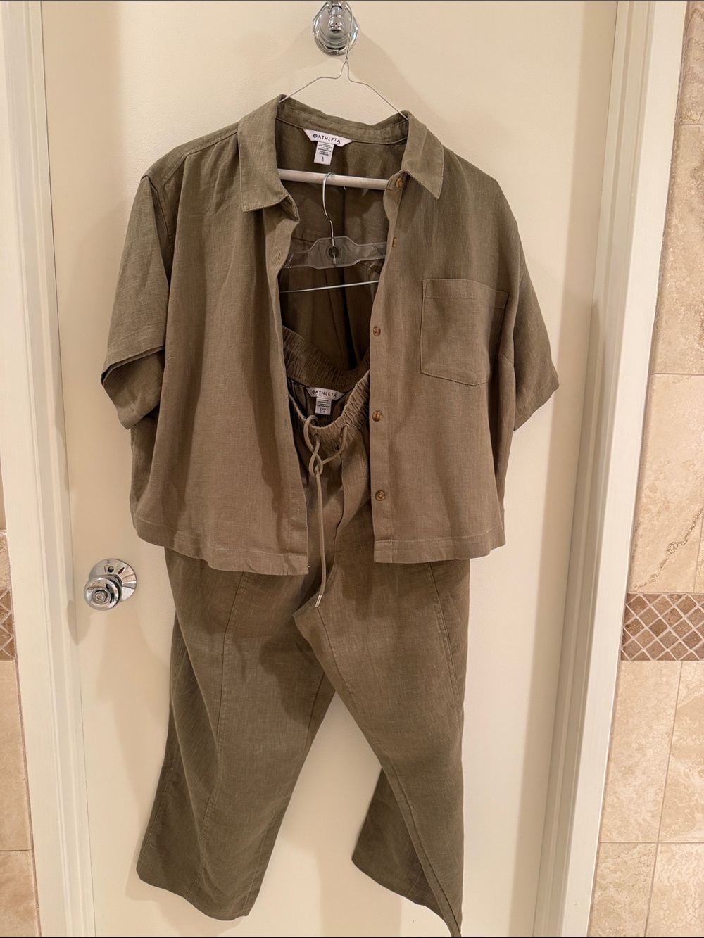 athleta set size large  like new pants and shirt